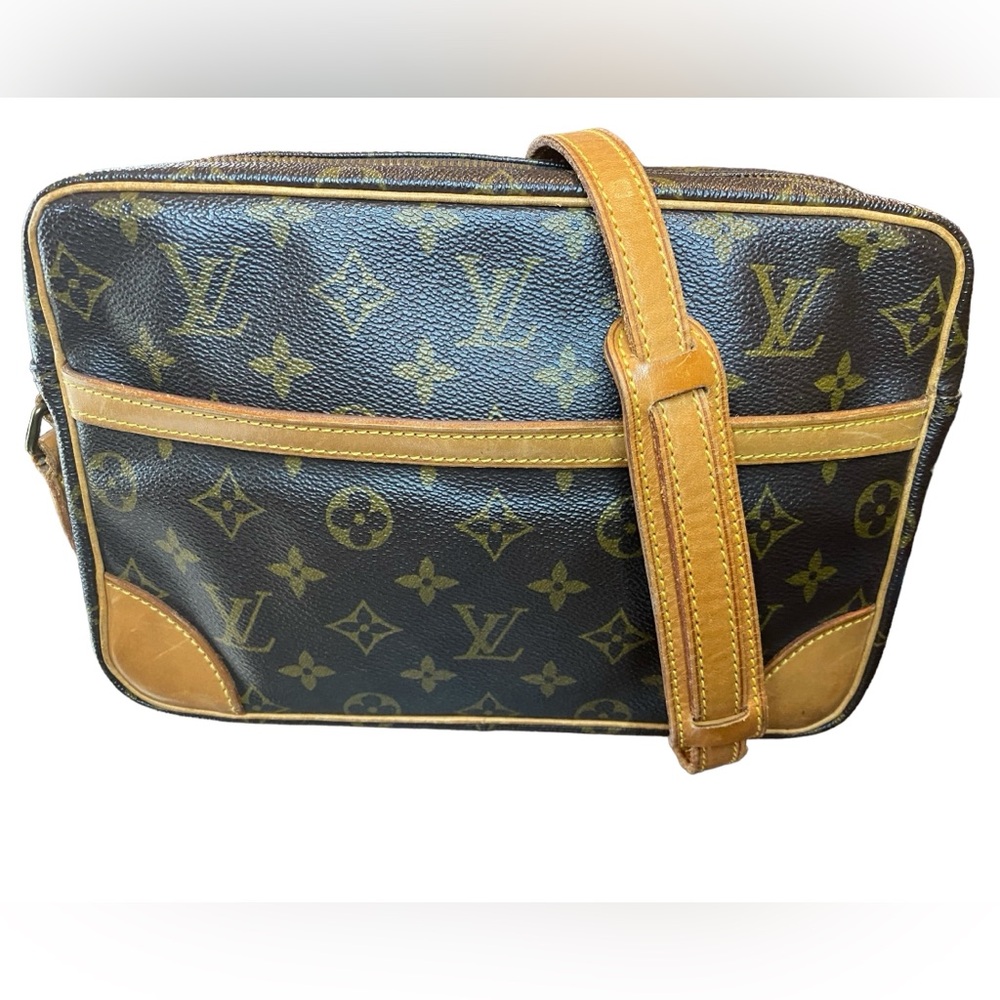 Authentic Louis Vuitton Trocadero